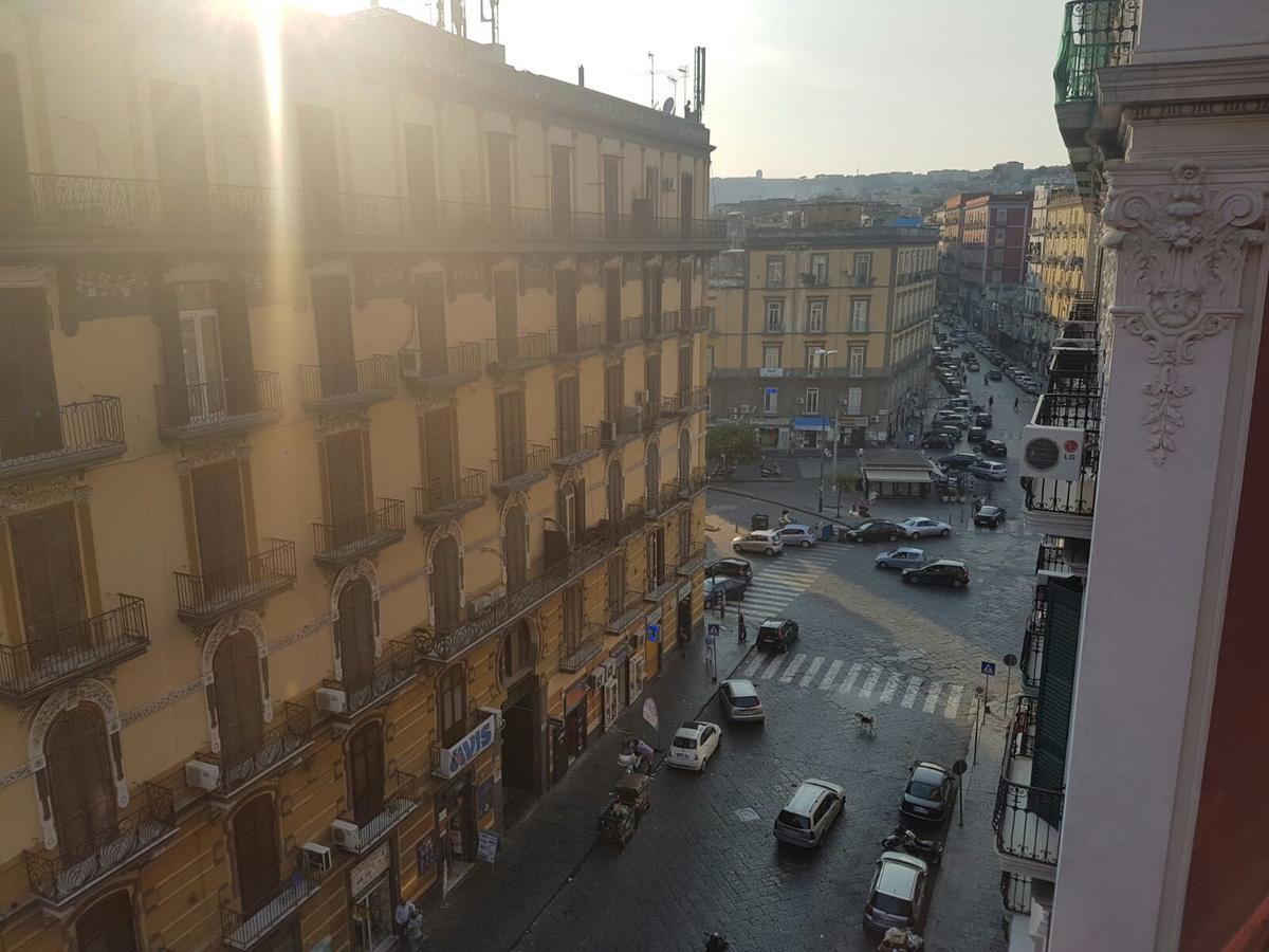 La Luna Di Pippo Napoli Bagian luar foto