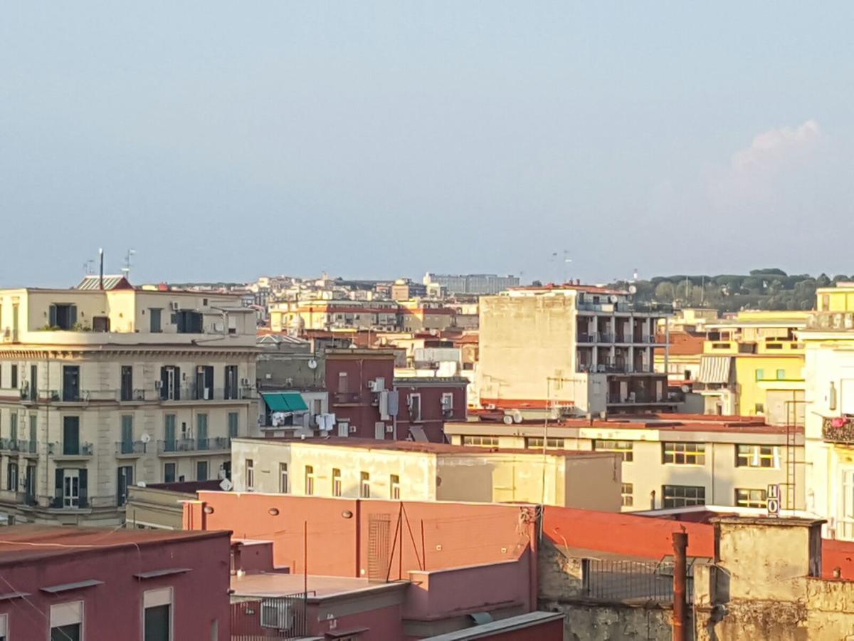 La Luna Di Pippo Napoli Bagian luar foto